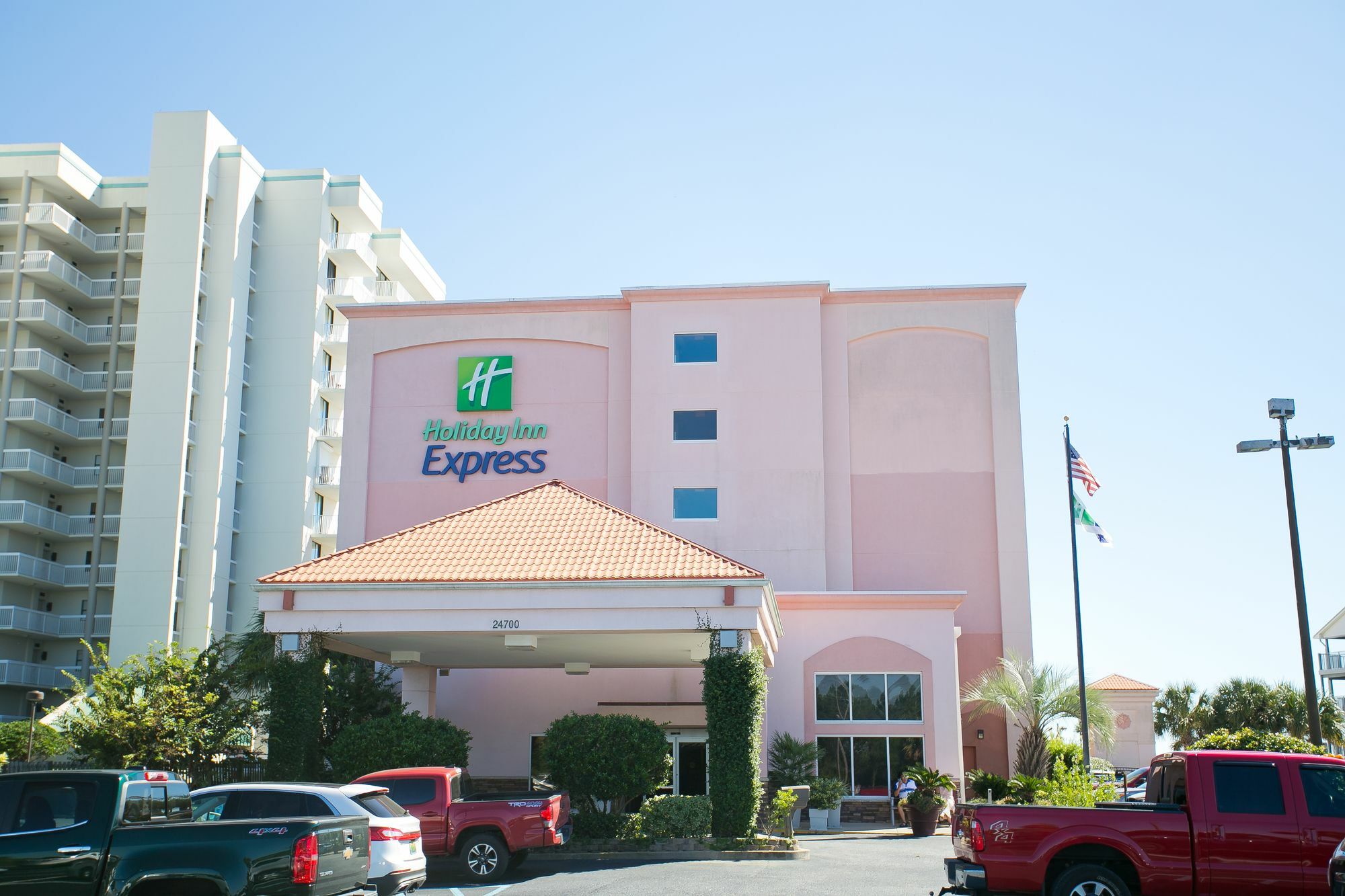 Holiday Inn Express Orange Beach - On The Beach, An Ihg Hotel Exterior photo