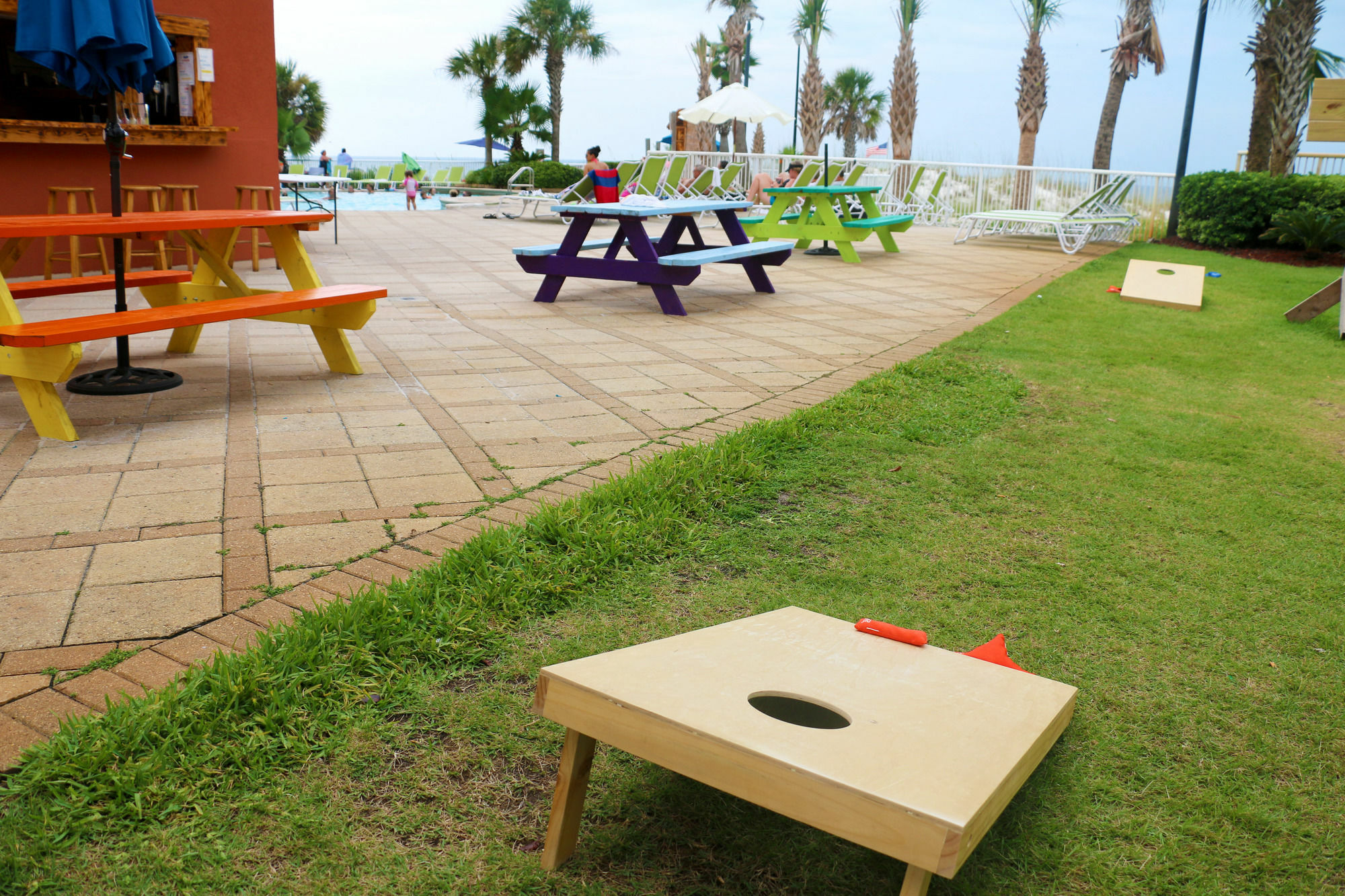 Holiday Inn Express Orange Beach - On The Beach, An Ihg Hotel Exterior photo